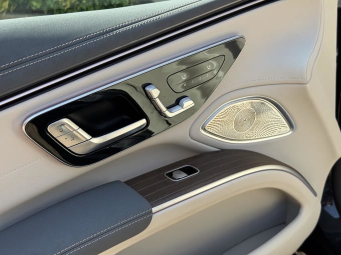 2023 Mercedes-benz Eqs