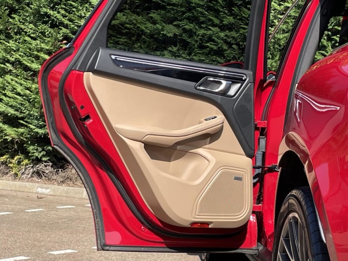 2019 Porsche Macan