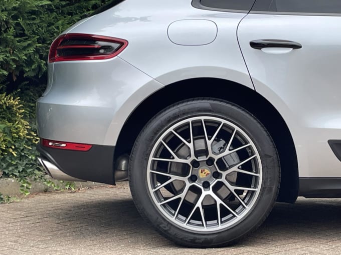 2018 Porsche Macan