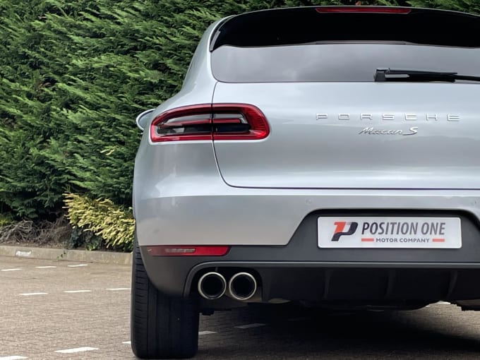 2018 Porsche Macan