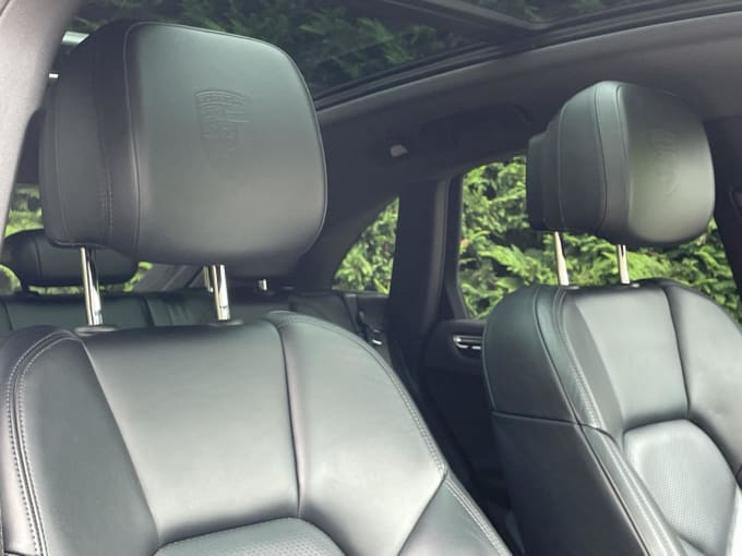 2018 Porsche Macan