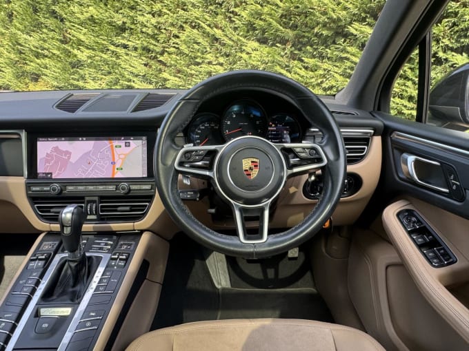 2020 Porsche Macan