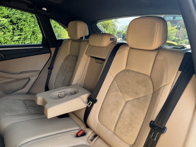 2020 Porsche Macan
