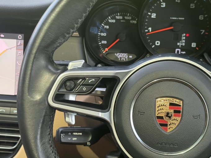 2020 Porsche Macan