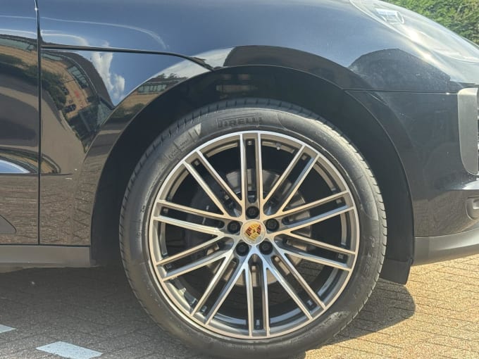 2020 Porsche Macan