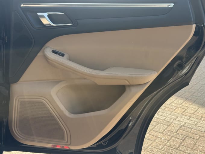2020 Porsche Macan