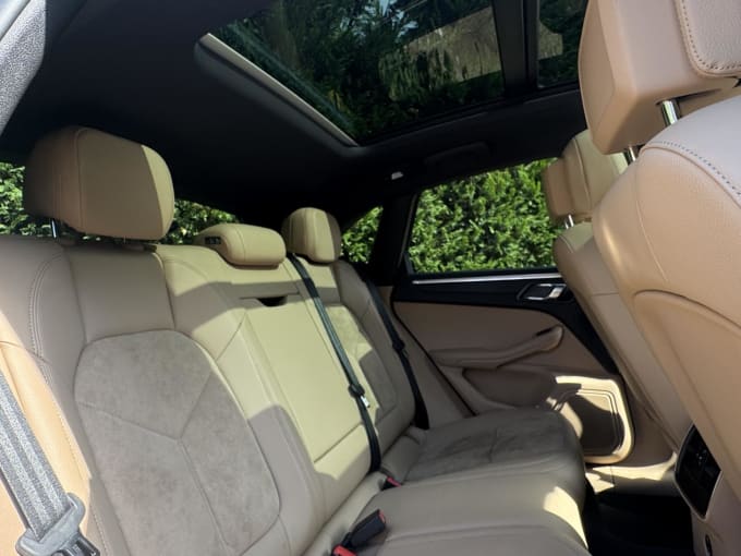 2020 Porsche Macan