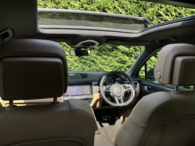 2020 Porsche Macan