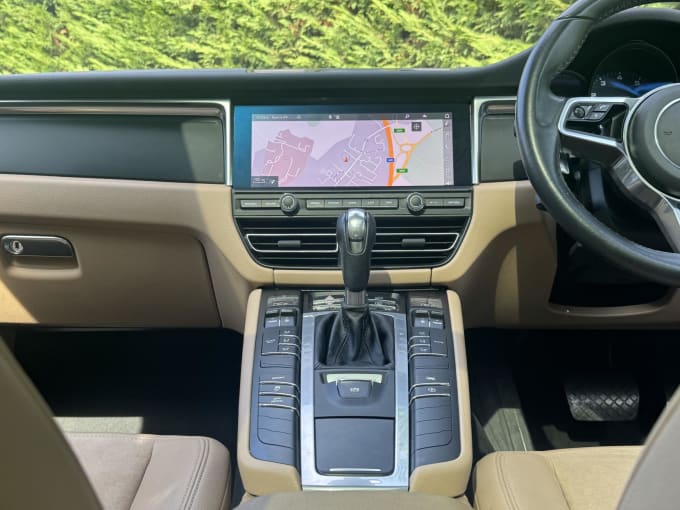 2020 Porsche Macan