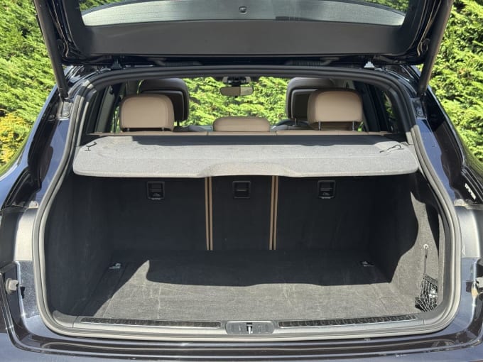2020 Porsche Macan