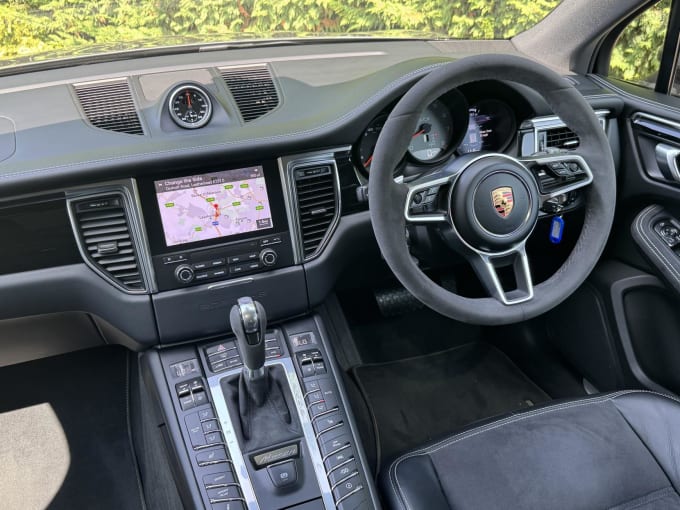 2018 Porsche Macan