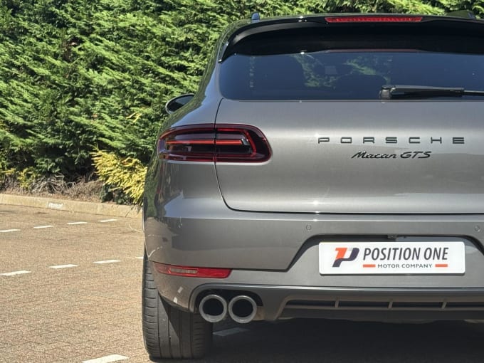 2018 Porsche Macan