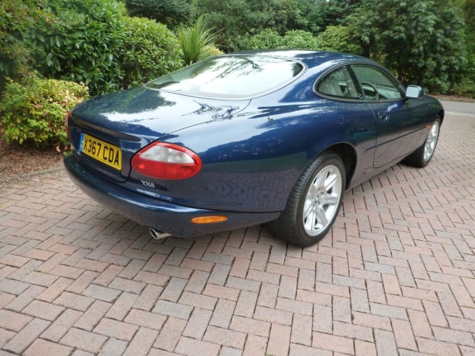 2000 Jaguar Xk8