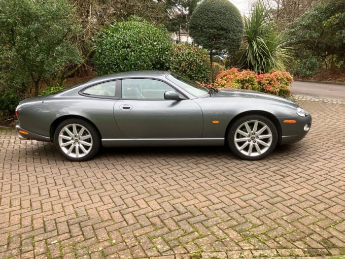 2005 Jaguar Xk8