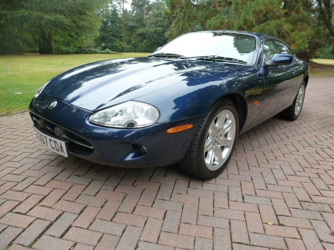 2000 Jaguar Xk8