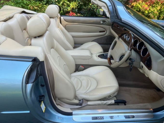2003 Jaguar Xk8