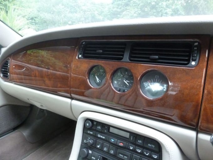 2000 Jaguar Xk8