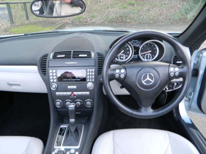 2025 Mercedes-benz Slk