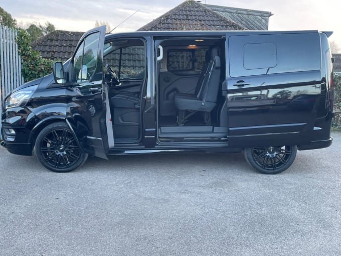 2025 Ford Transit Custom