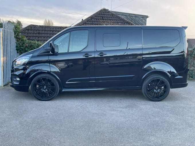 2025 Ford Transit Custom