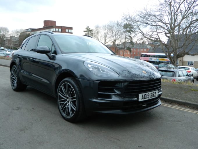 2025 Porsche Macan