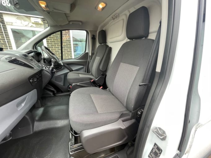 2025 Ford Transit Custom