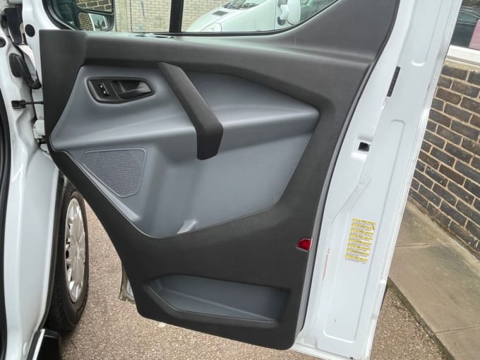2025 Ford Transit Custom