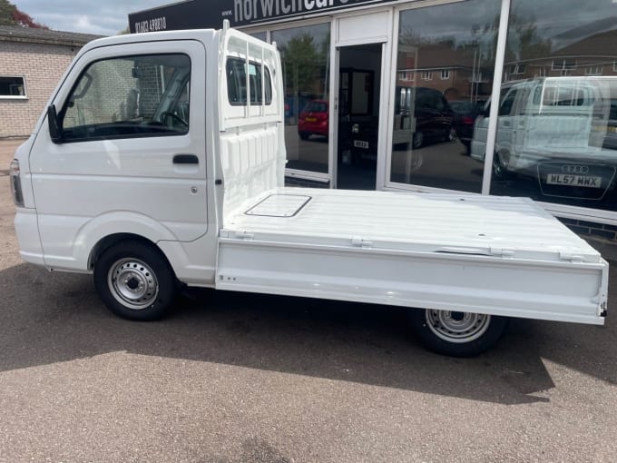 2025 Suzuki Carry