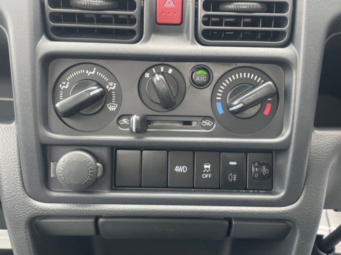 2025 Suzuki Carry