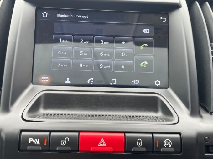 2025 Land Rover Freelander 2