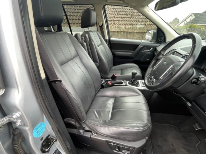 2025 Land Rover Freelander 2