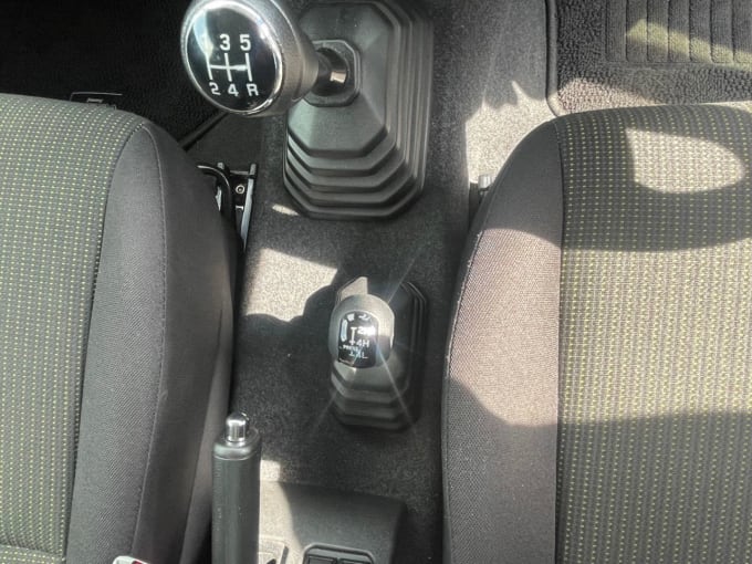2025 Suzuki Jimny
