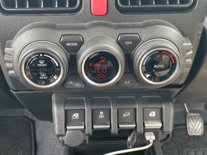 2025 Suzuki Jimny