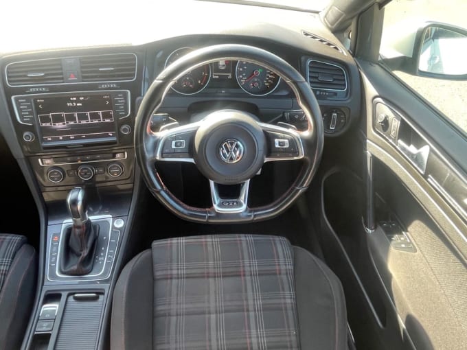 2025 Volkswagen Golf