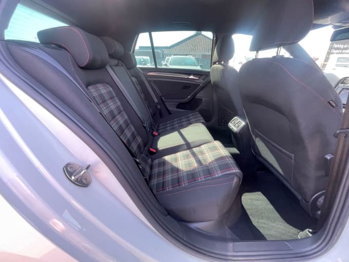 2025 Volkswagen Golf