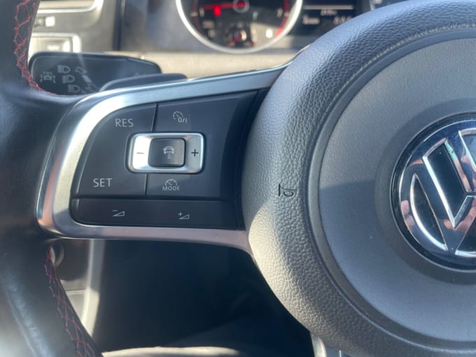 2025 Volkswagen Golf