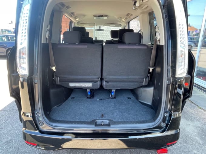 2025 Nissan Serena