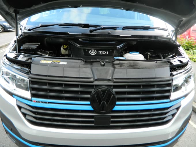 2025 Volkswagen Transporter