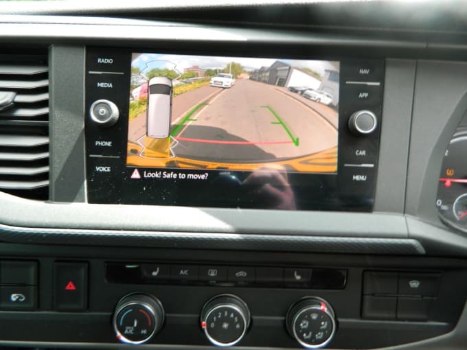 2025 Volkswagen Transporter