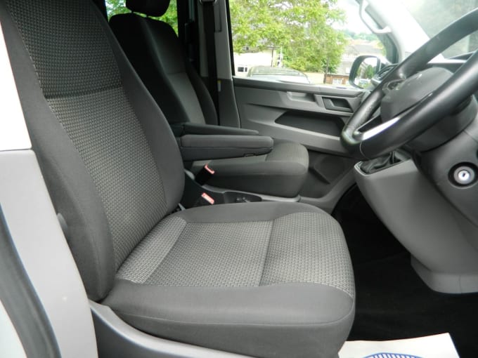 2025 Volkswagen Transporter