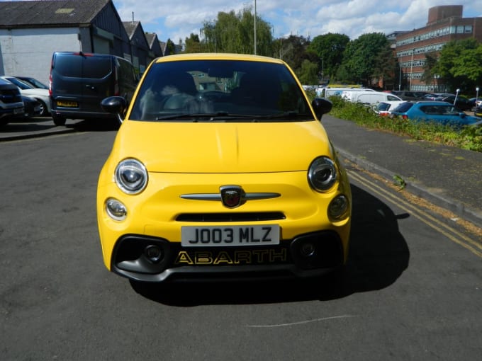 2025 Abarth 595