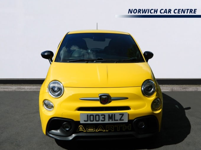 2025 Abarth 595