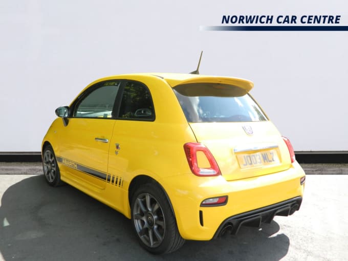2025 Abarth 595