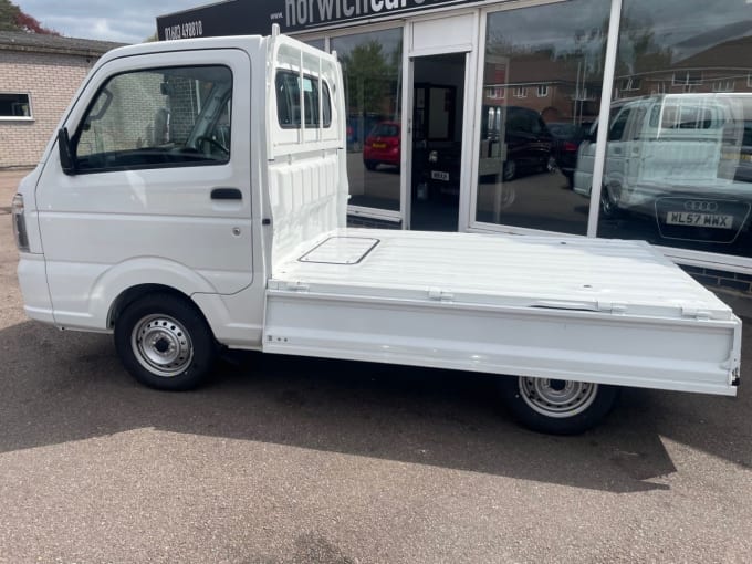 2025 Suzuki Carry