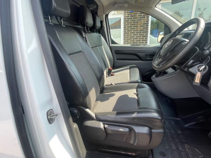 2025 Vauxhall Vivaro