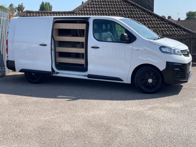 2025 Vauxhall Vivaro