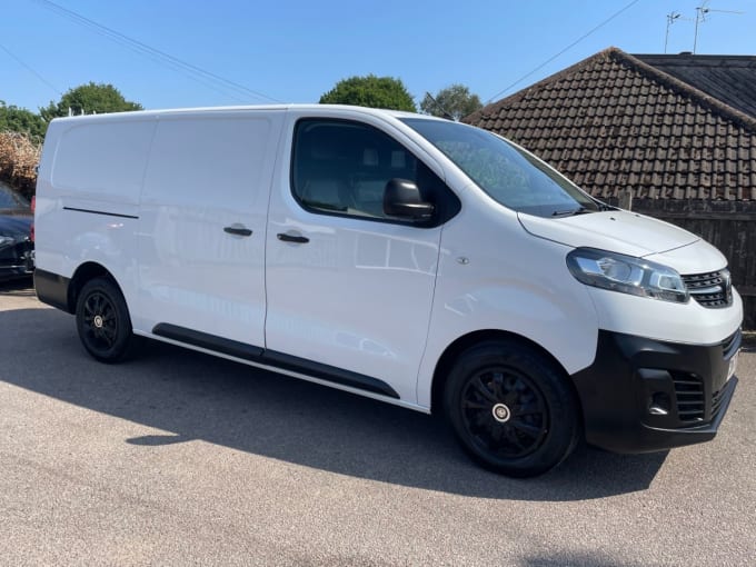 2025 Vauxhall Vivaro