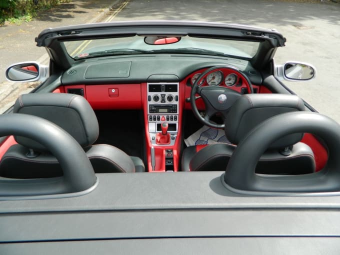 2025 Mercedes-benz Slk