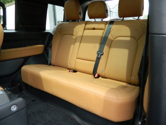 2025 Land Rover Defender