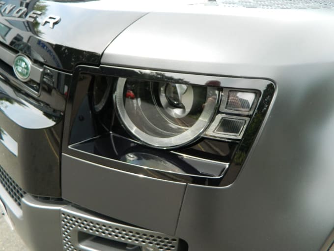 2025 Land Rover Defender